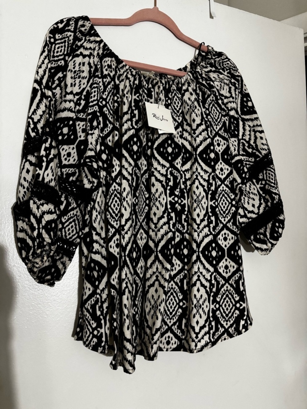 Black and White Patterned Peasant Blouse